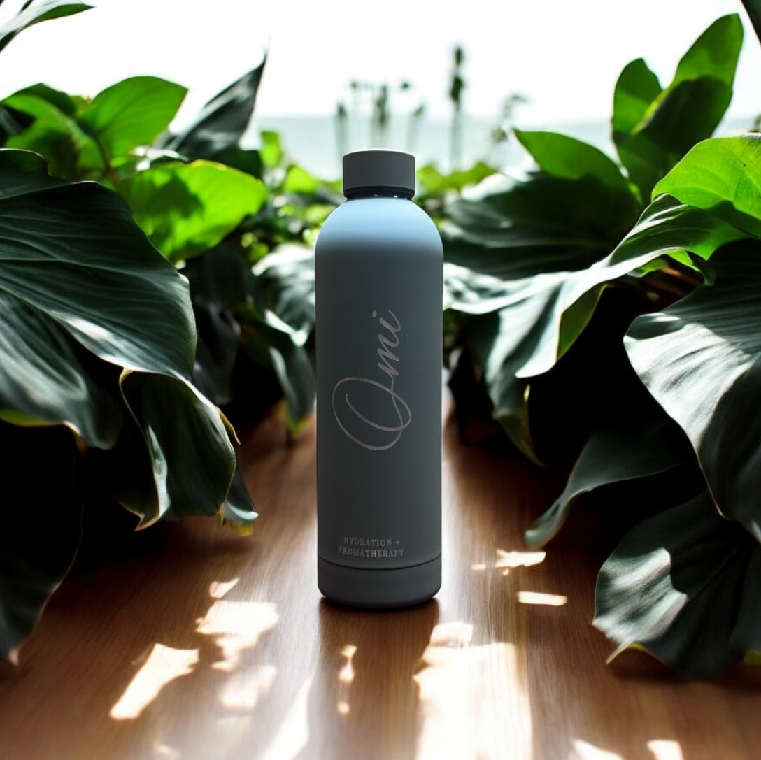 Omi Aromatherapy + Hydration Water Bottle - Green