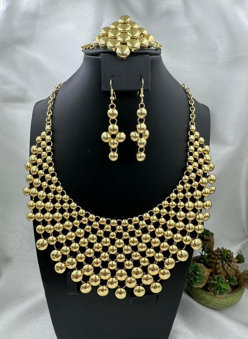 Golden Majesty Statement Jewelry Set